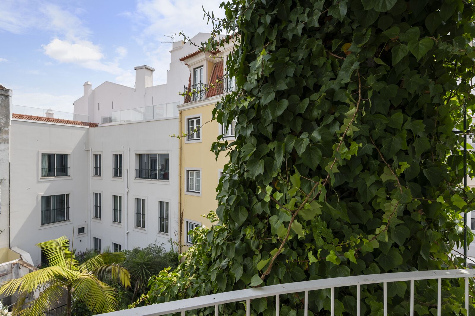 4 Bedroom Villa/Townhouse's Image 37