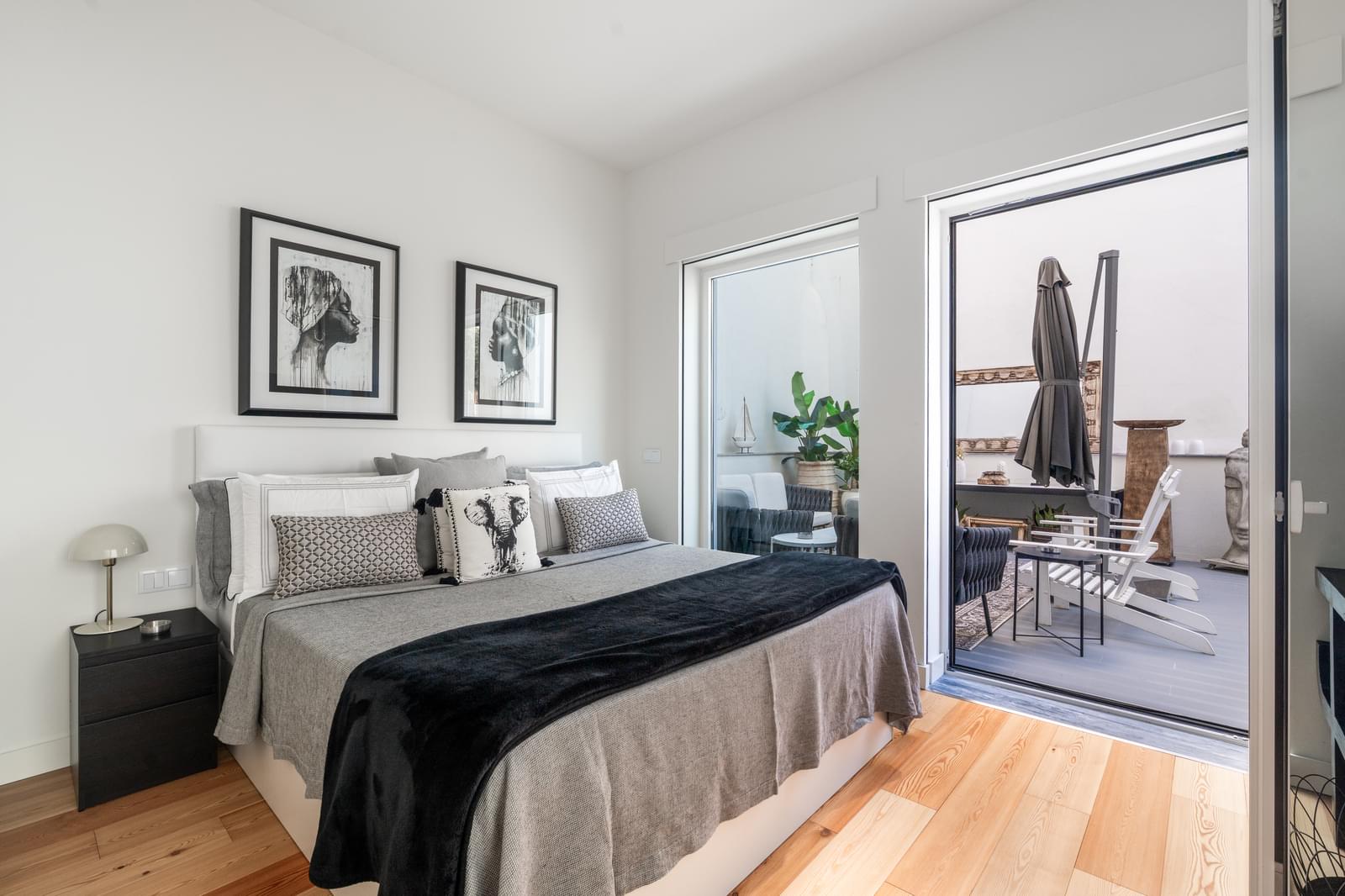 Apartamento T3 com piscina, Avenida Duque de Loulé, Lisboa - Imagem 18
