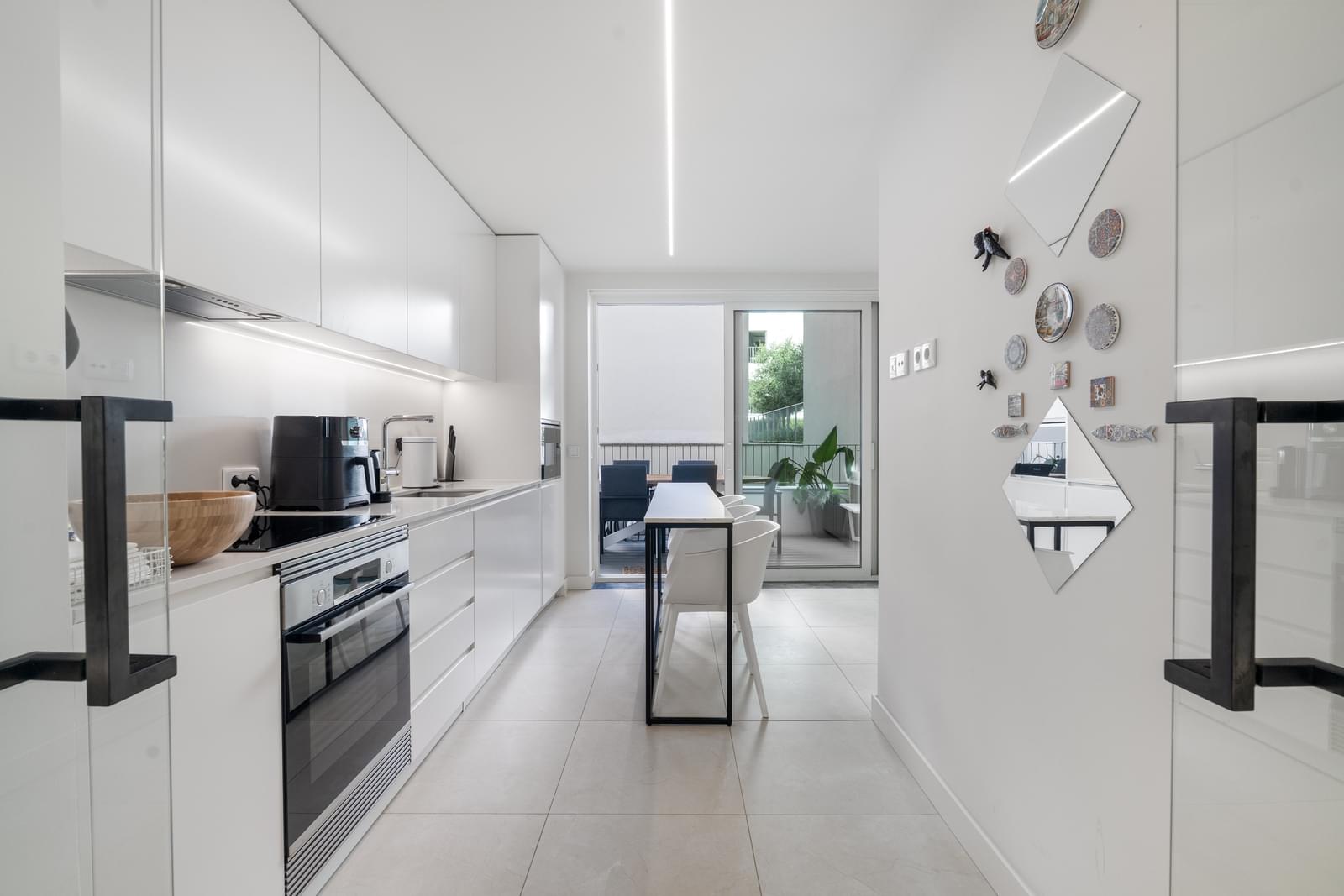 Apartamento T3 com piscina, Avenida Duque de Loulé, Lisboa - Imagem 7
