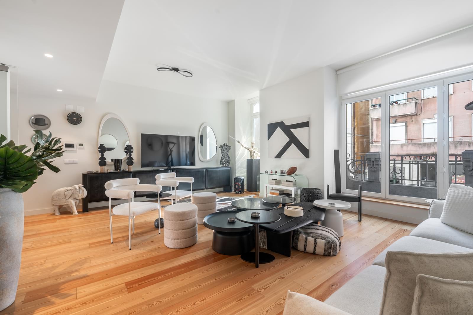 Apartamento T3 com piscina, Avenida Duque de Loulé, Lisboa - Imagem 6