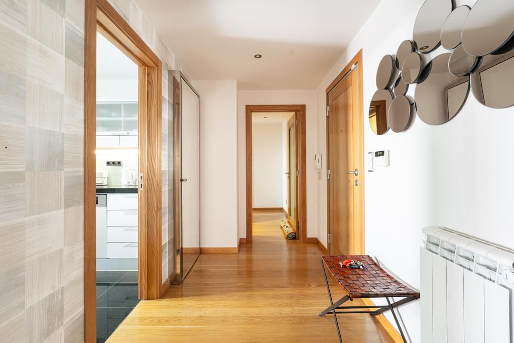 2 Bedroom Apartment with parking, Cascais 3414986821