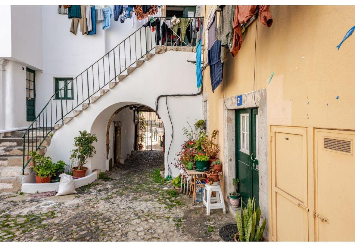 Apartamento T2 com terraço, Alfama, Lisboa - Imagem 25