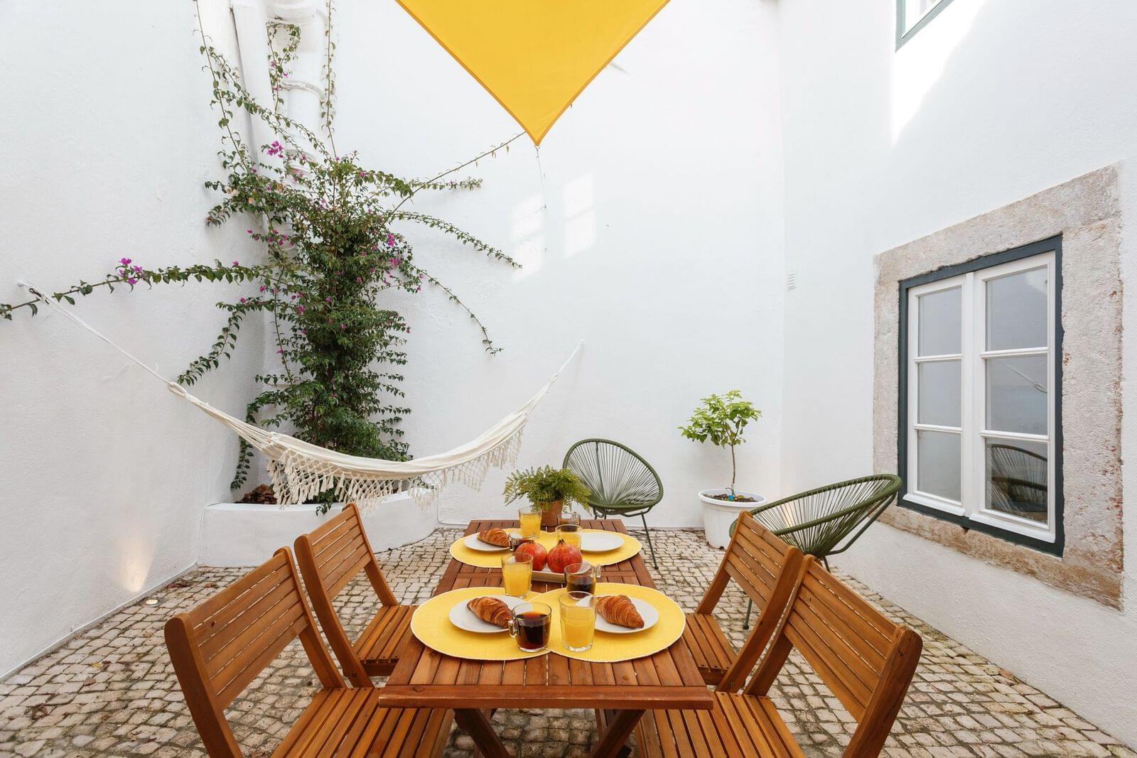 Apartamento T2 com terraço, Alfama, Lisboa - Imagem 23