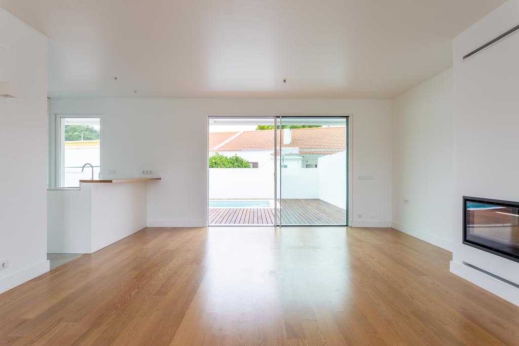 3 Bedroom House with swimming pool Sesimbra