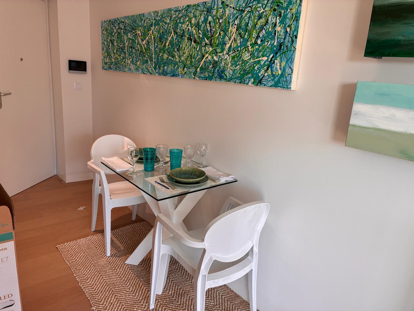 1 Bedroom Apartment with swimming pool, Miraflores, Oeiras - Image 2
