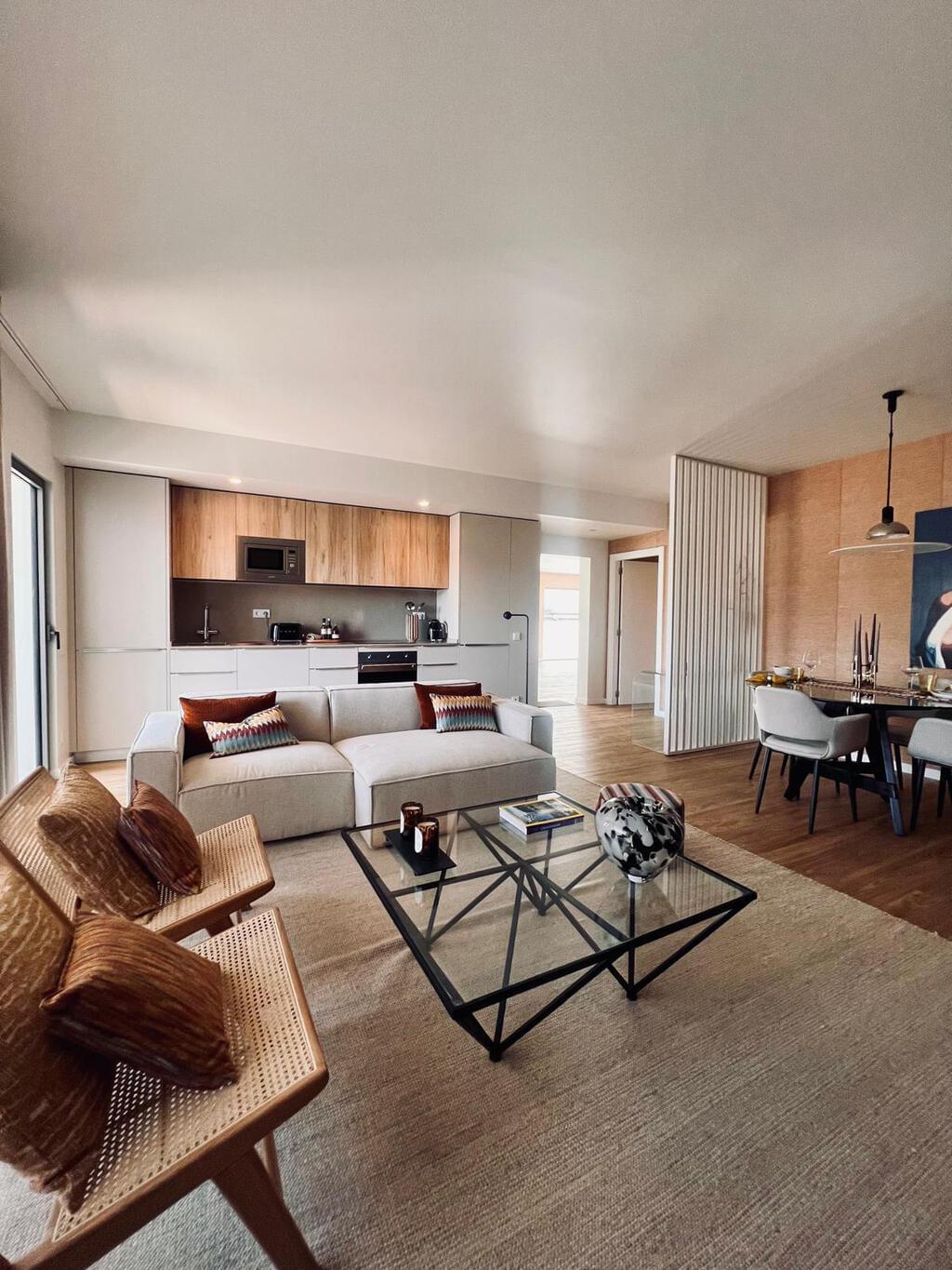 3 Bedroom Apartment with parking, Loures 1504595228