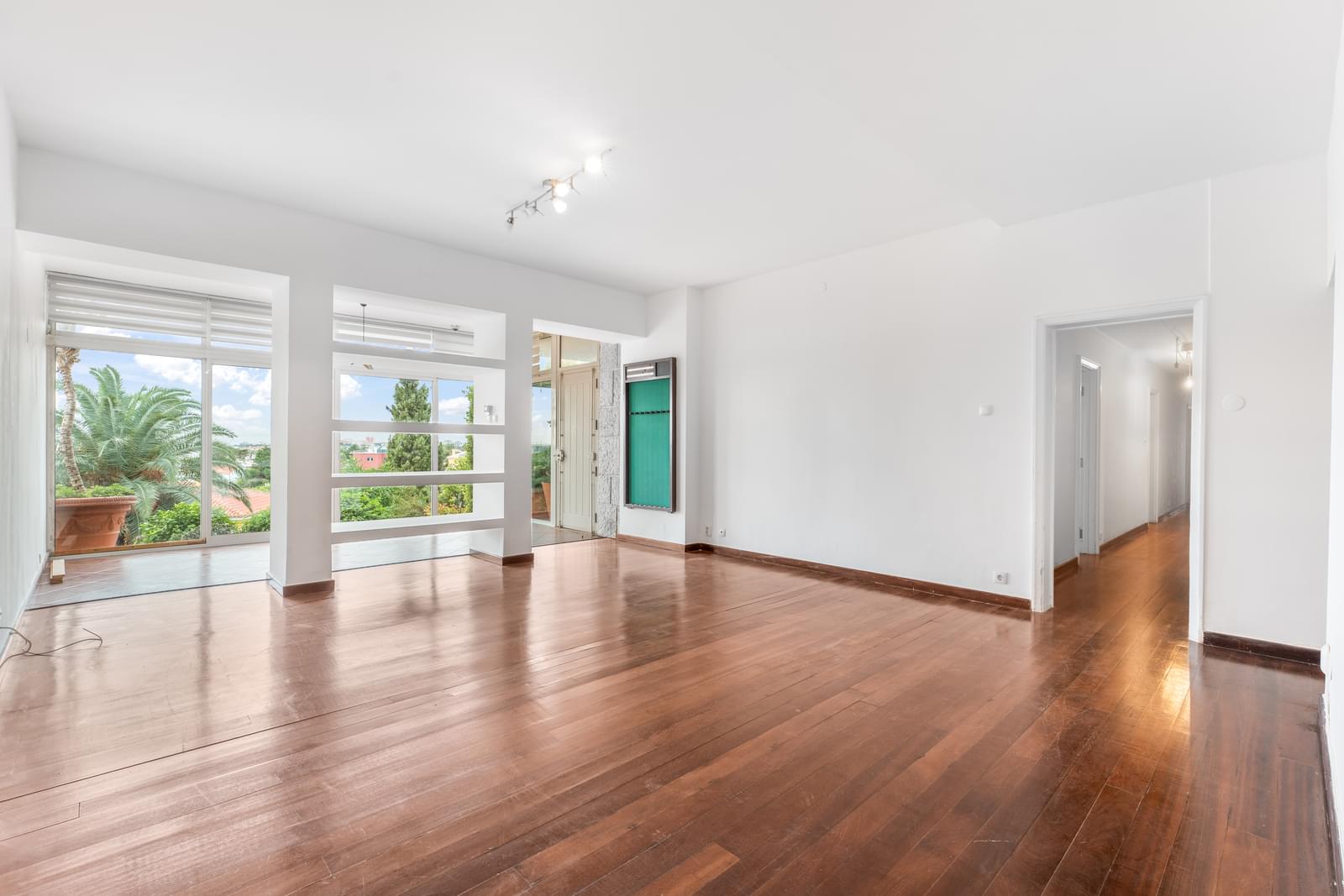 Apartamento T3 com piscina, Monte Estoril, Cascais - Imagem 1