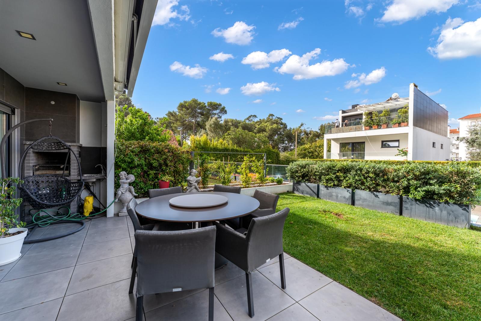 Moradia T5 + 1 com piscina, Cascais - Imagem 3