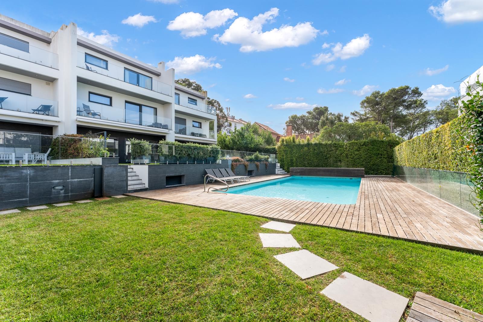 Moradia T5 + 1 com piscina, Cascais - Imagem 2