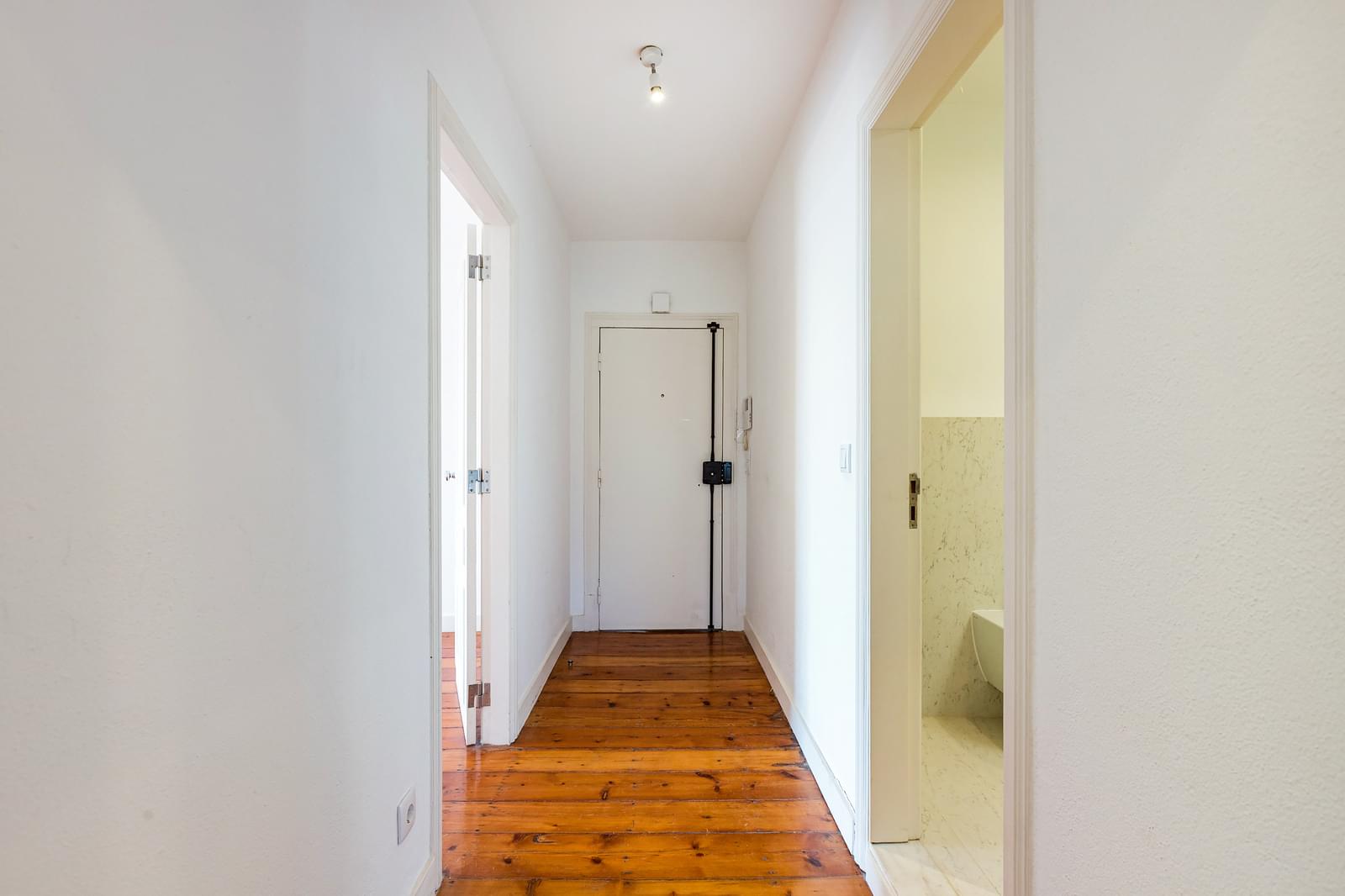 2 Bedroom Apartment/Flat's Image 11