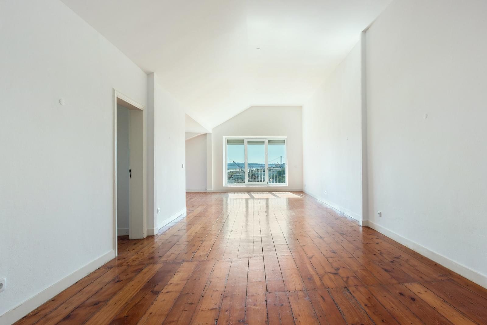 2 Bedroom Apartment/Flat's Image 9