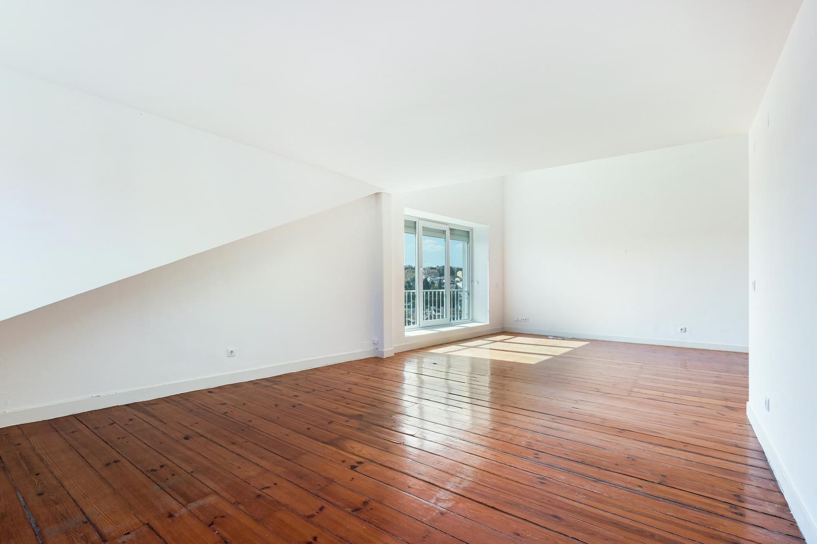 2 Bedroom Apartment/Flat's Image 4