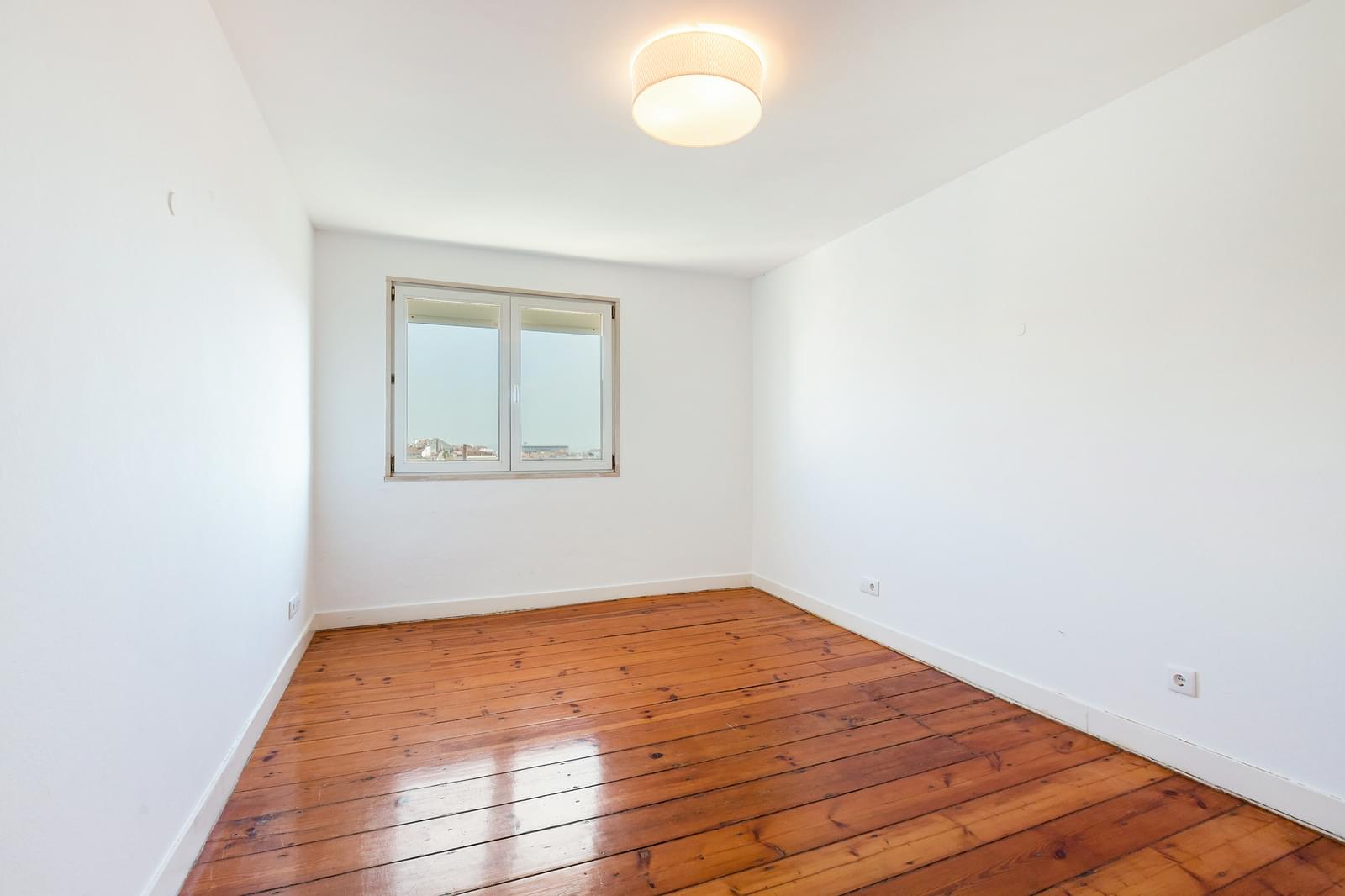 2 Bedroom Apartment/Flat's Image 15