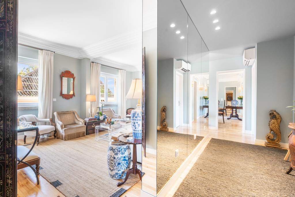 2 Bedroom Apartment with parking, Estrela, Lisboa 45868005