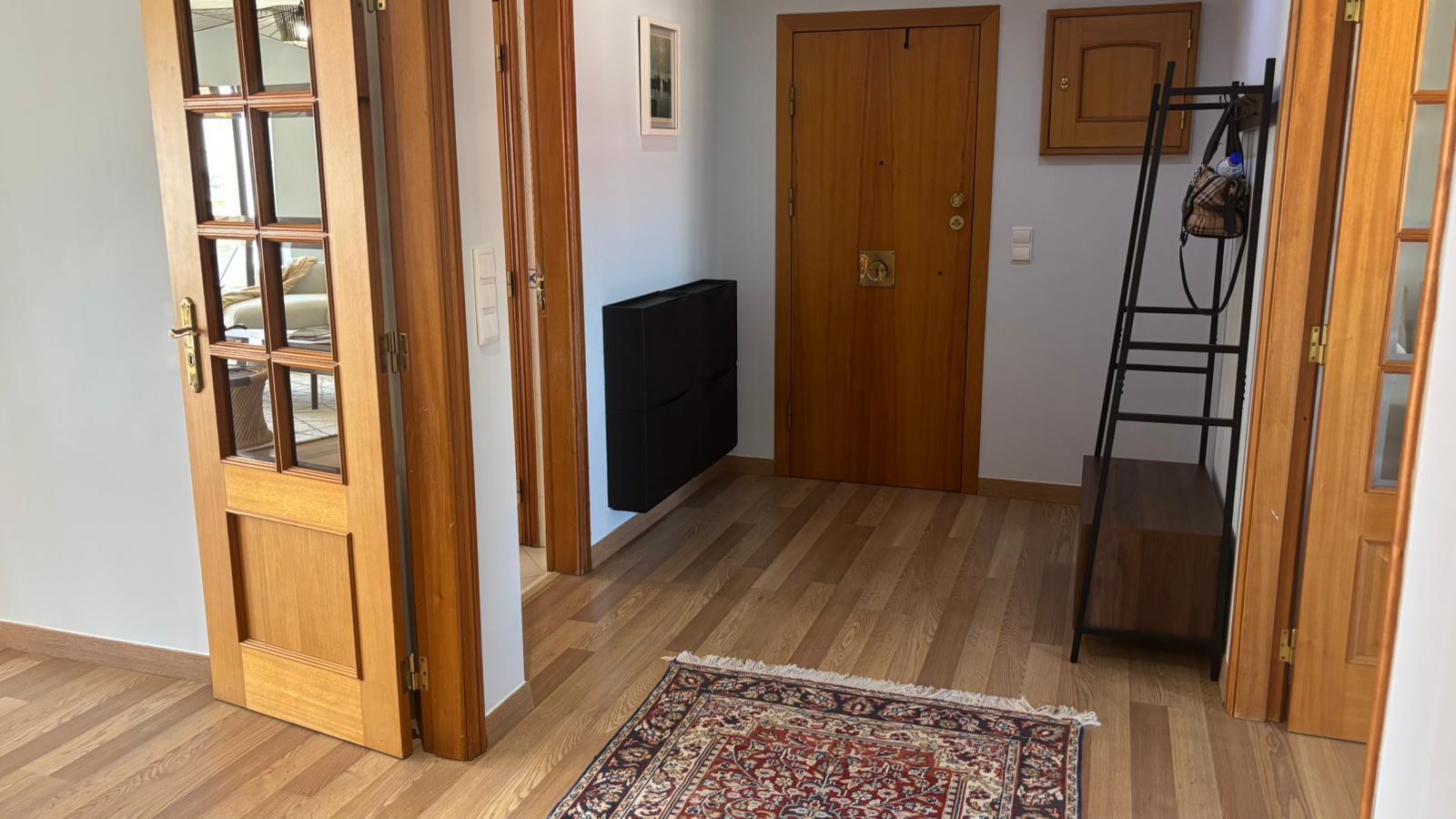 Apartamento T3 com estacionamento, Bairro do Rosário, Cascais - Imagem 2