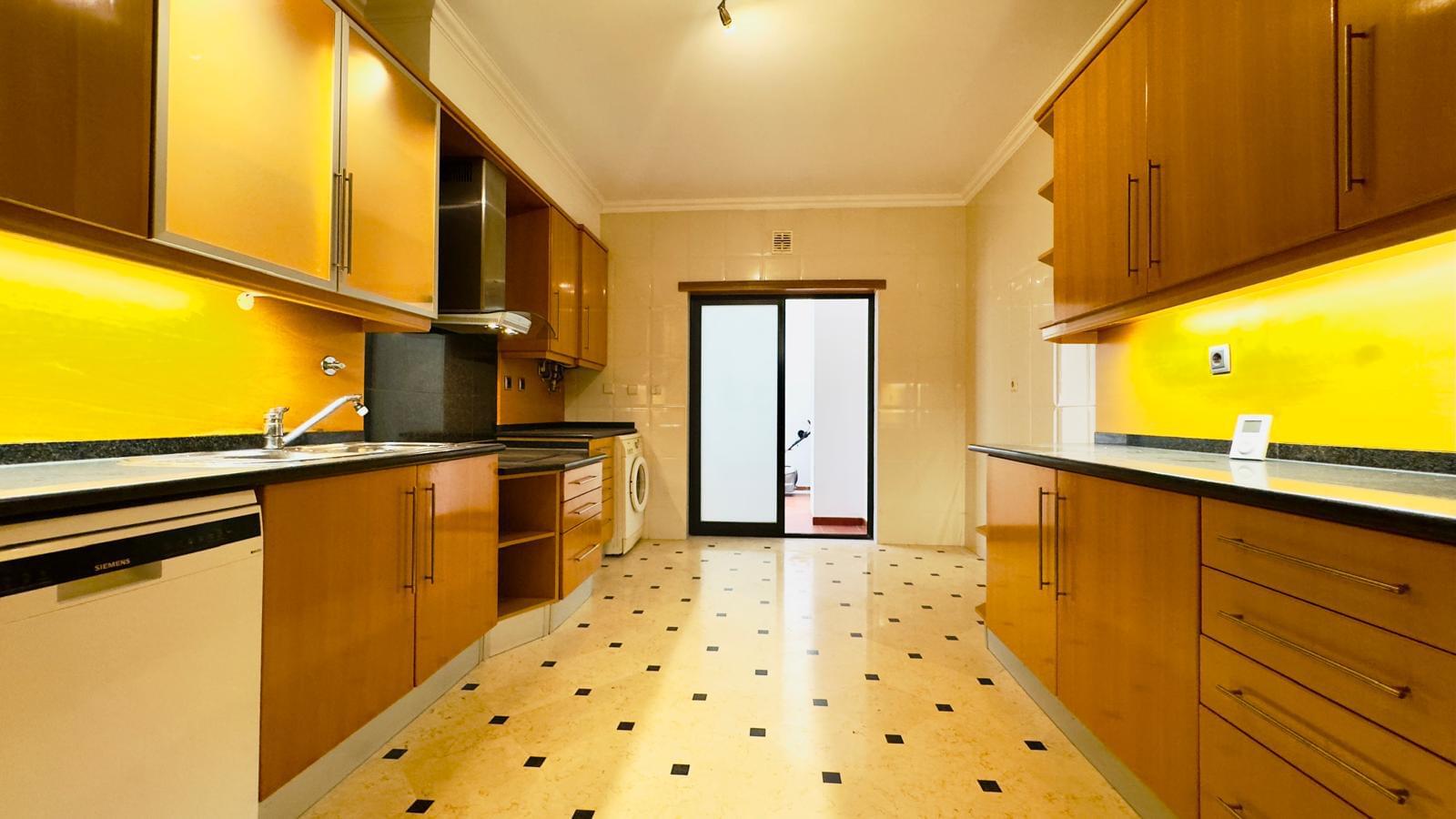 Apartamento T3 com jardim, Belas Clube de Campo, Sintra - Imagem 39