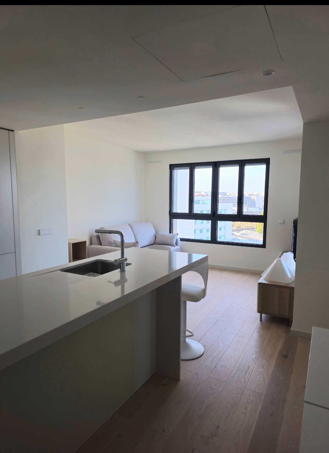 Apartamento T1 com piscina, Parque das Nações, Lisboa - Imagem 1