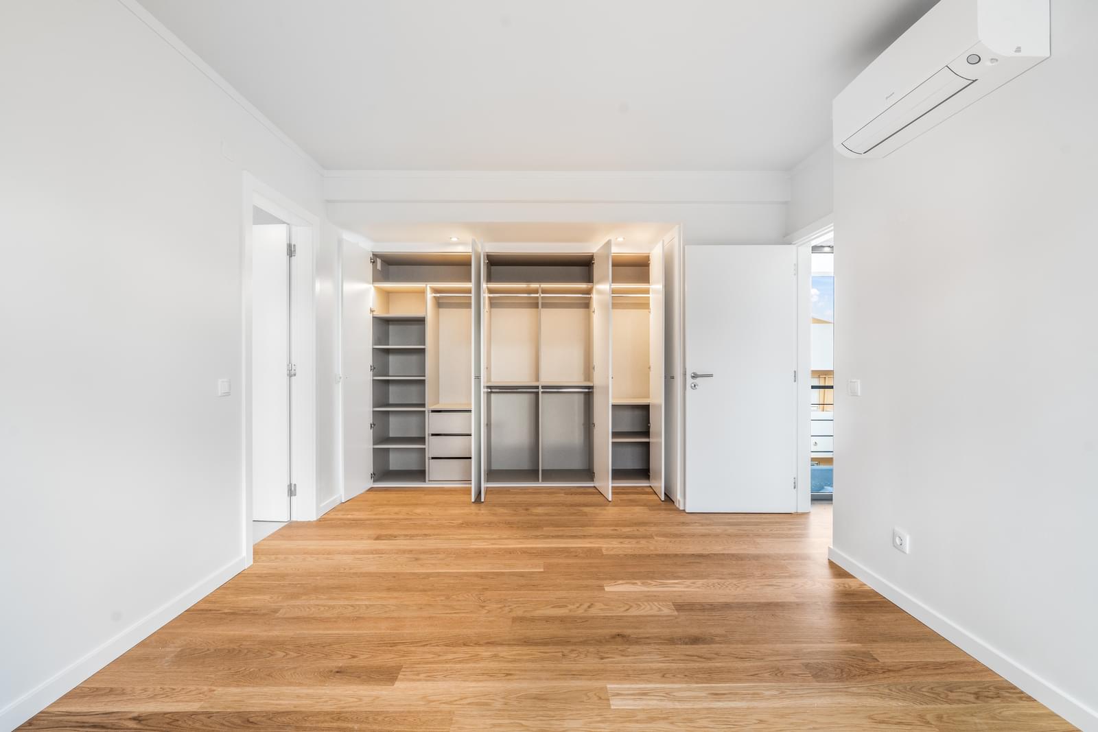 4 Bedroom Villa/Townhouse's Image 17