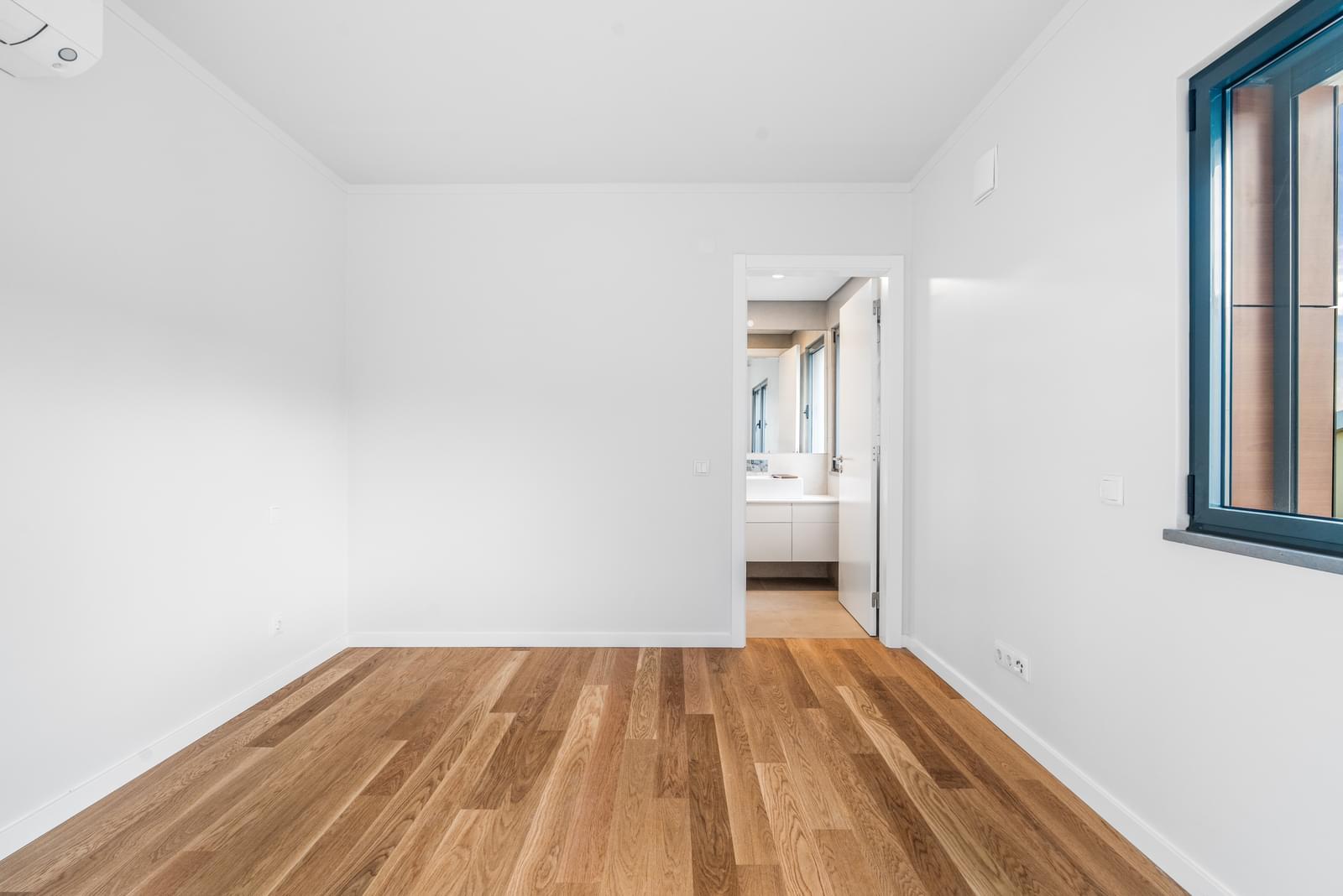 4 Bedroom Villa/Townhouse's Image 20