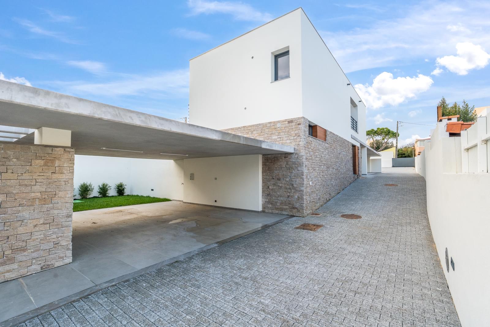 4 Bedroom Villa/Townhouse's Image 26