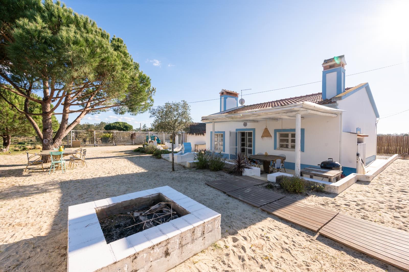 Moradia Isolada T4 com jardim, Possanco, Alcacer do Sal - Imagem 1