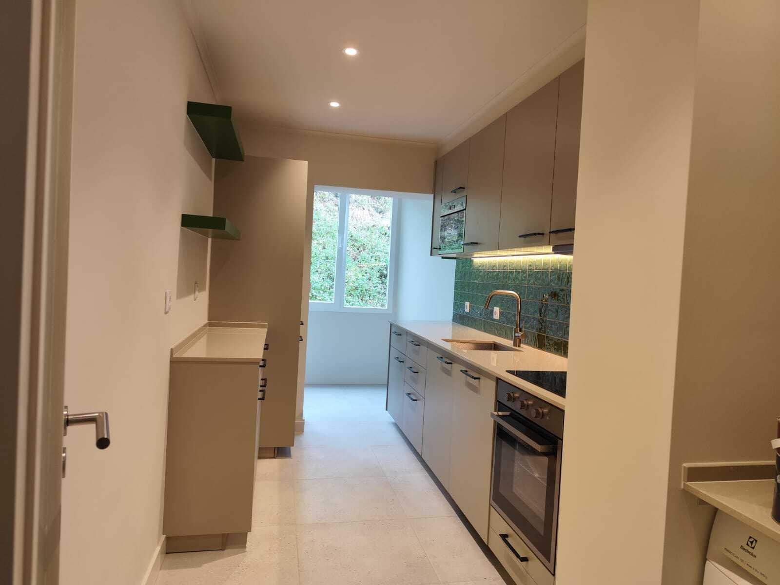 Apartamento T2 com varanda, Monte Estoril, Cascais - Imagem 3