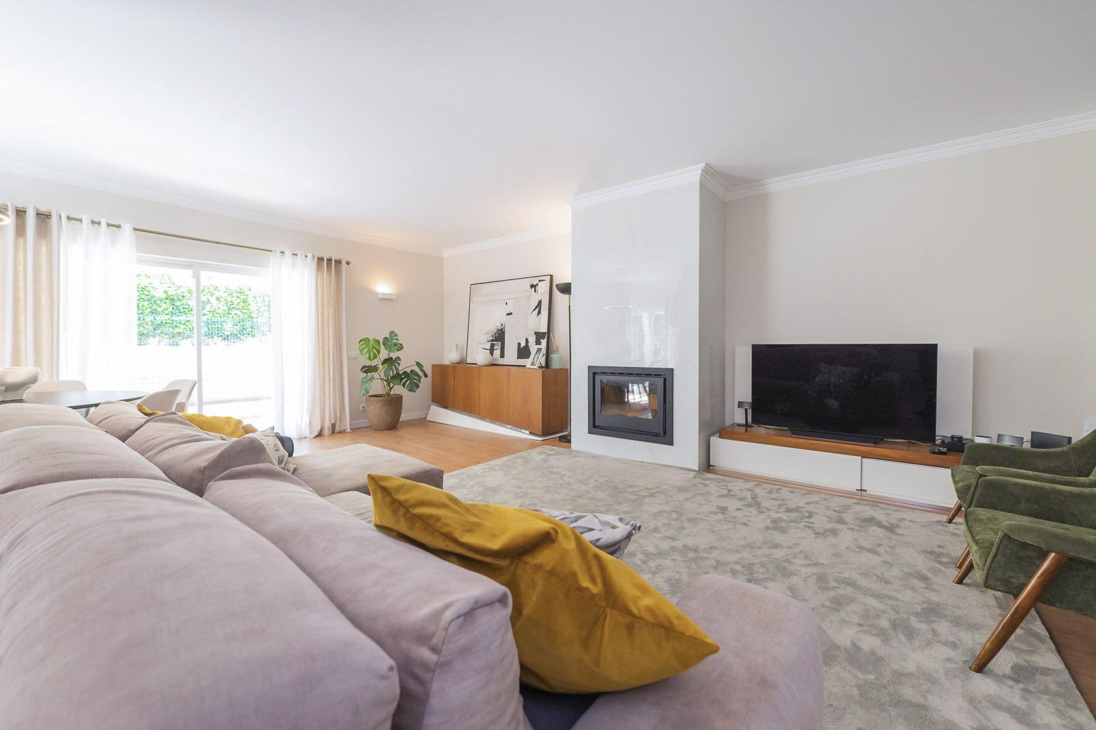 Moradia T4 + 1 com piscina, Cascais - Imagem 2