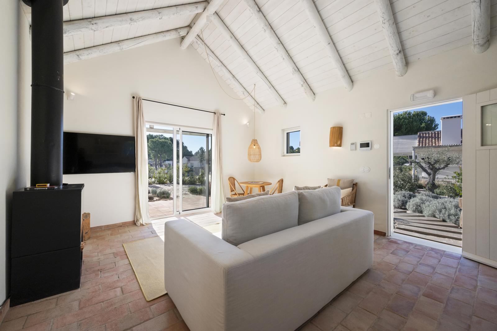 1 Bedroom Villa/Townhouse's Image 3