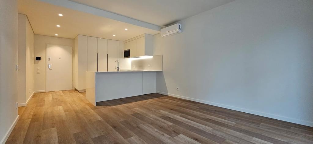 3 Bedroom Apartment with swimming pool, Miraflores, Oeiras 489011714