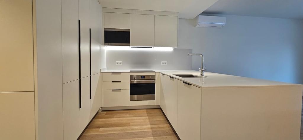 3 Bedroom Apartment with swimming pool, Miraflores, Oeiras 489011714