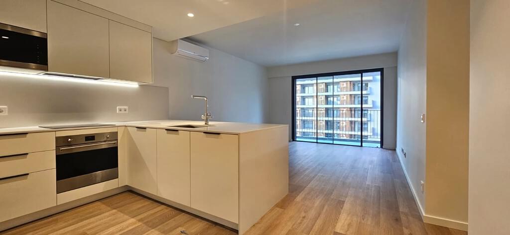 3 Bedroom Apartment with swimming pool, Miraflores, Oeiras 489011714