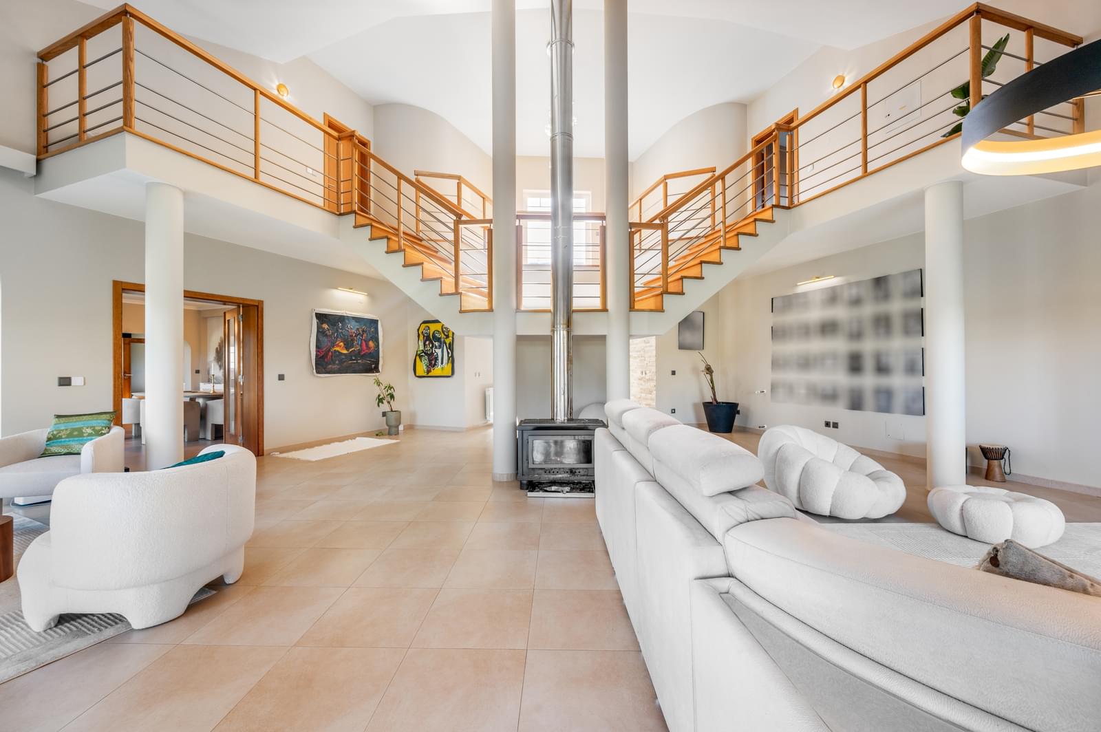 Moradia Isolada T6 com piscina, Rio Maior - Imagem 2