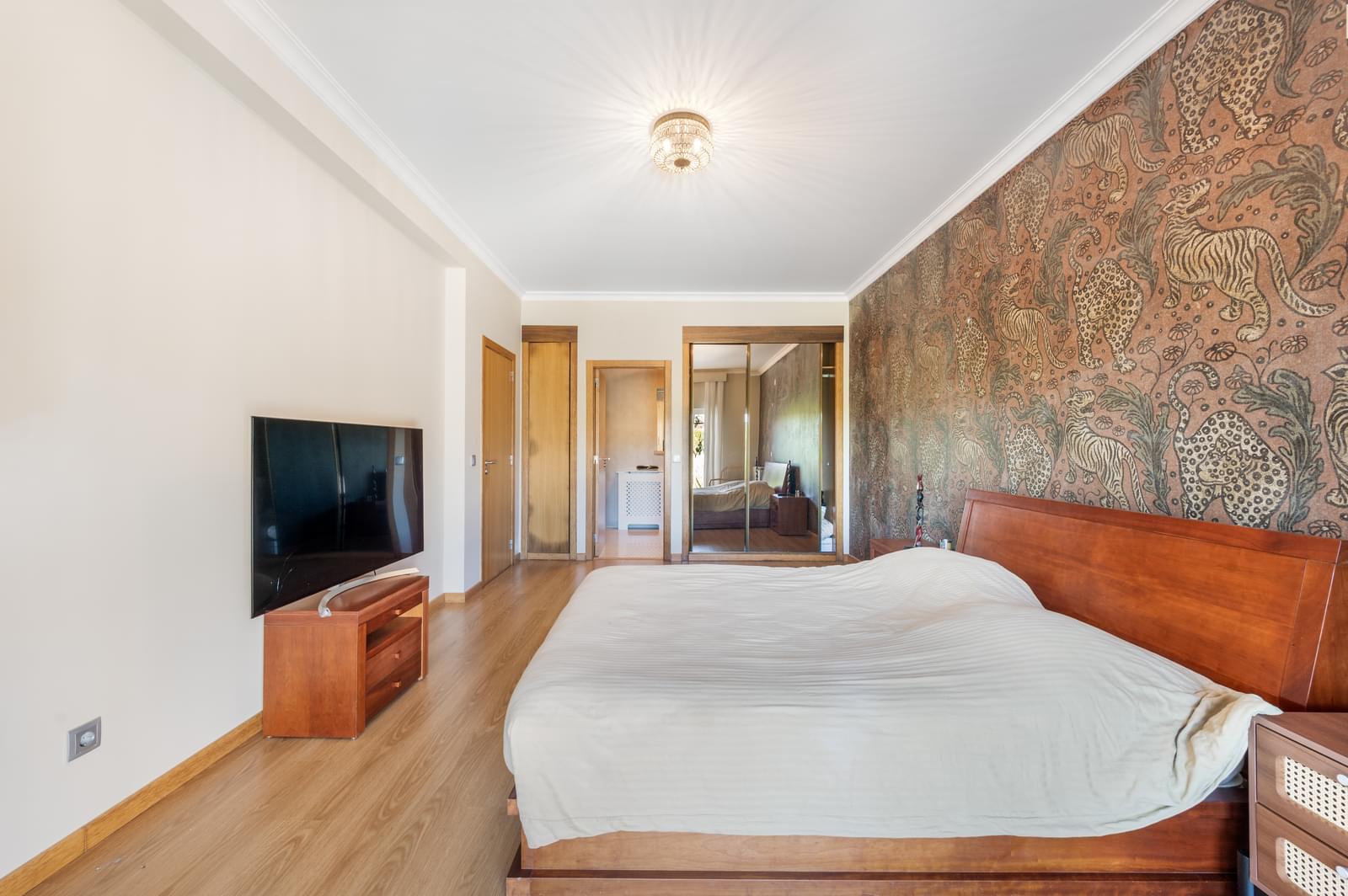 Moradia Isolada T6 com piscina, Rio Maior - Imagem 16