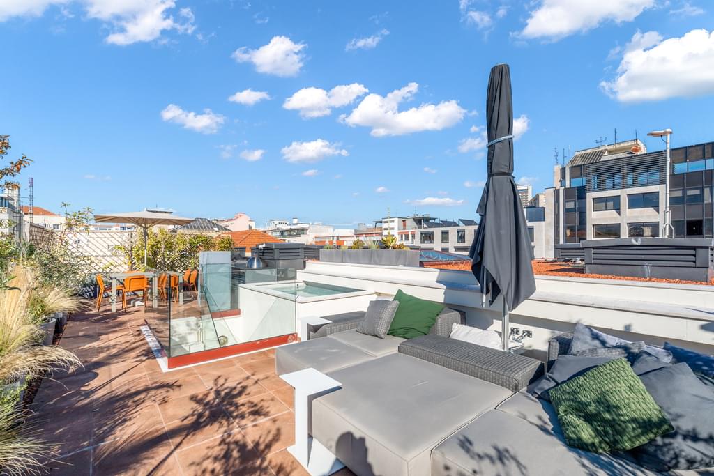 4 Bedroom Apartment with swimming pool, Avenidas Novas, Lisboa 3716398997