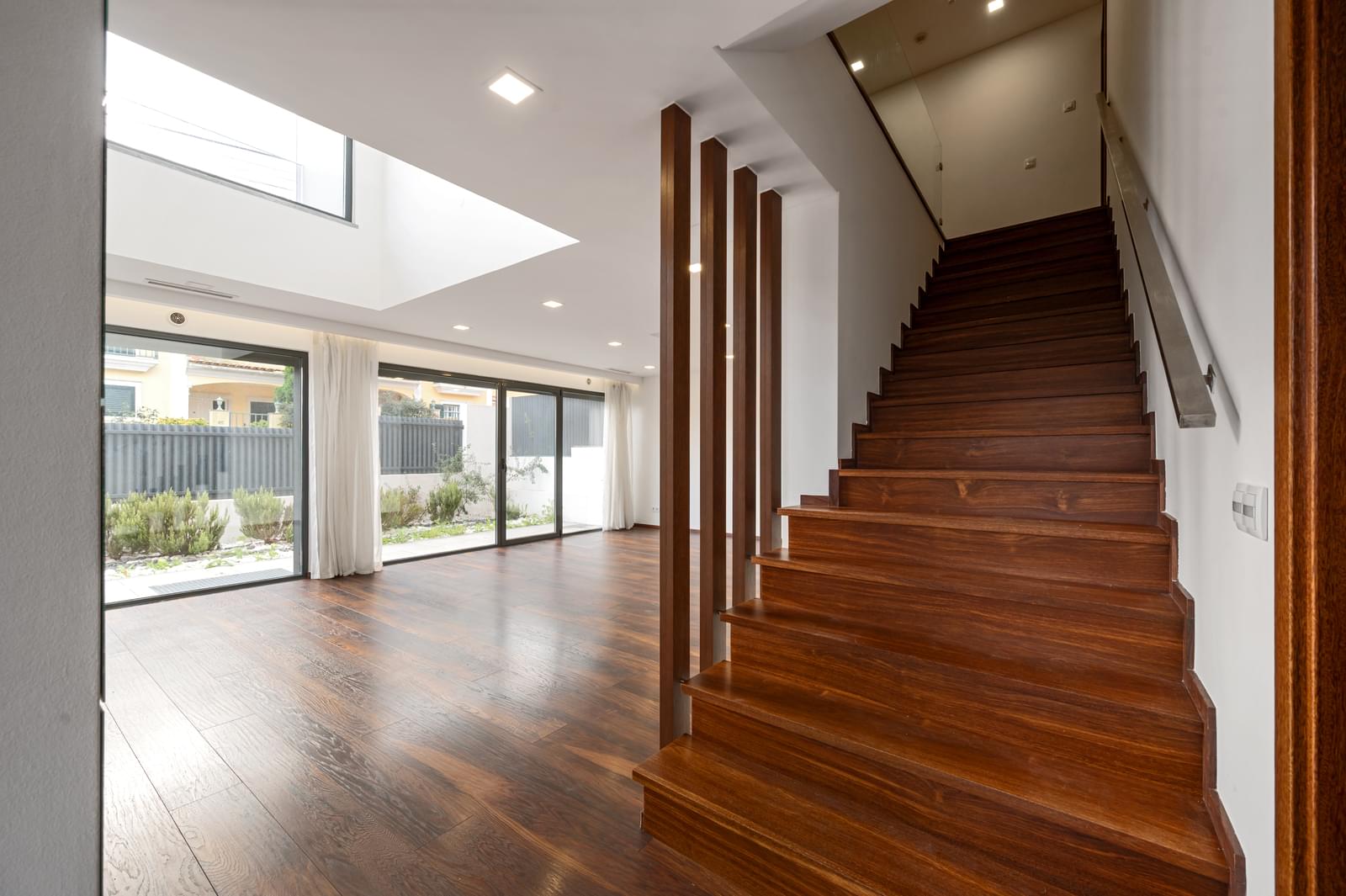 Moradia T3 + 1 com estacionamento, Atiba, Cascais - Imagem 6