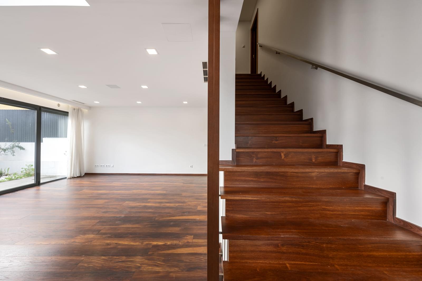 Moradia T3 + 1 com estacionamento, Atiba, Cascais - Imagem 7