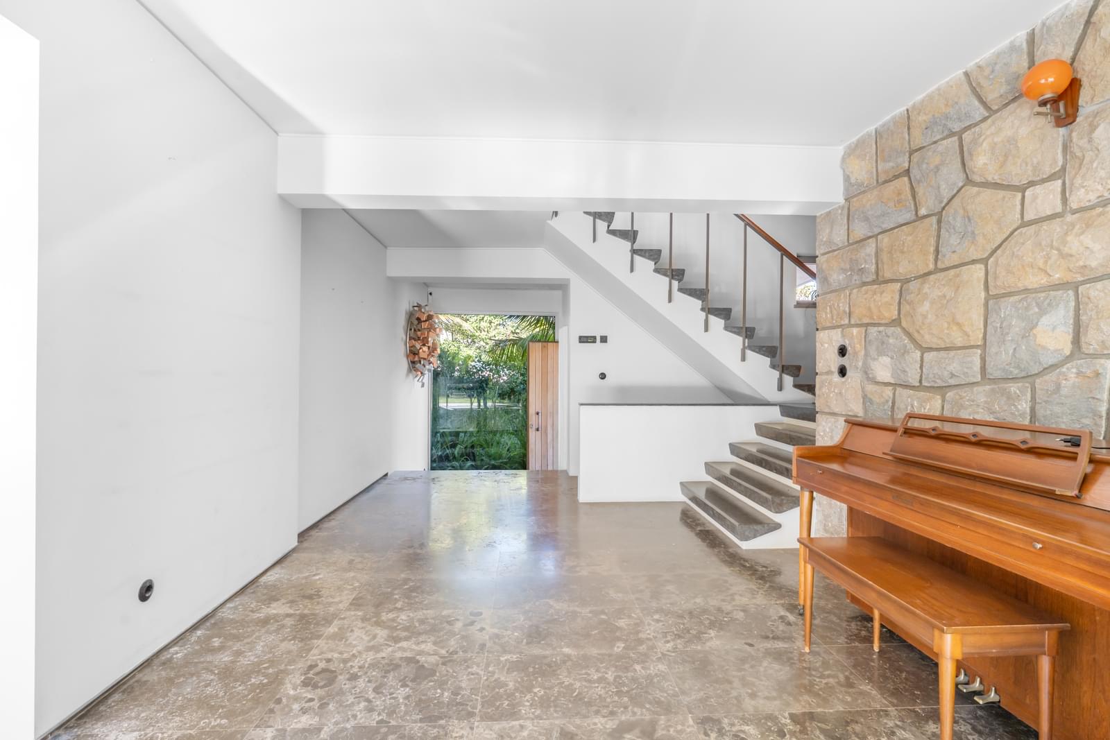6 Bedroom Villa/Townhouse's Image 14