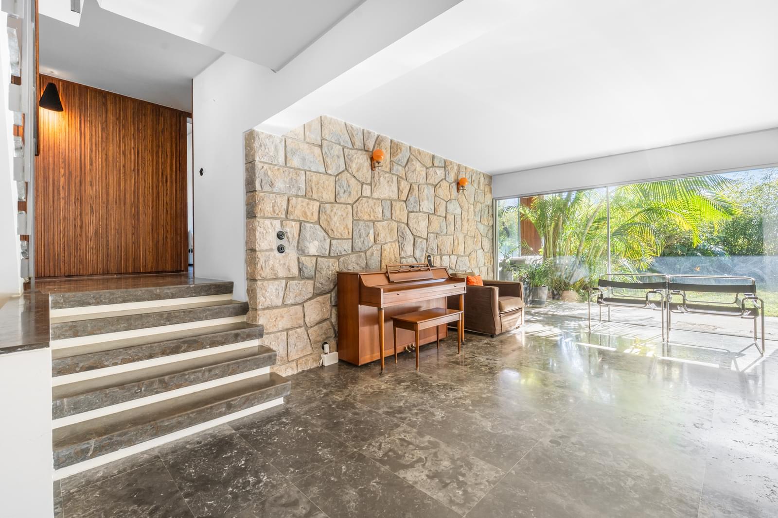 6 Bedroom Villa/Townhouse's Image 15