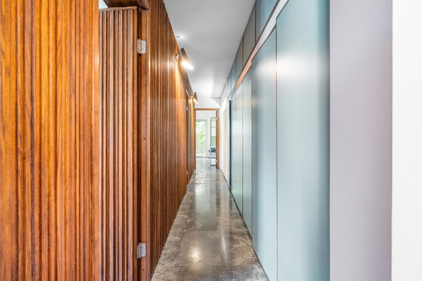 6 Bedroom Villa/Townhouse's Image 36