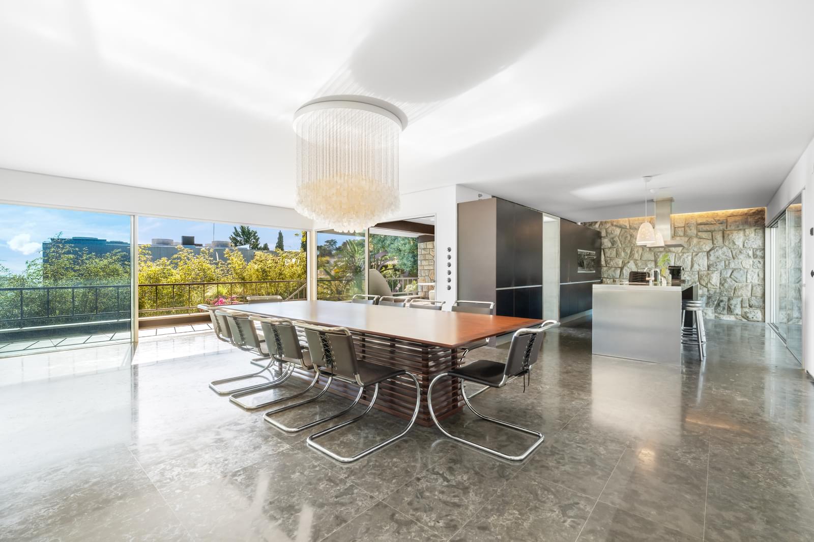 6 Bedroom Villa/Townhouse's Image 19