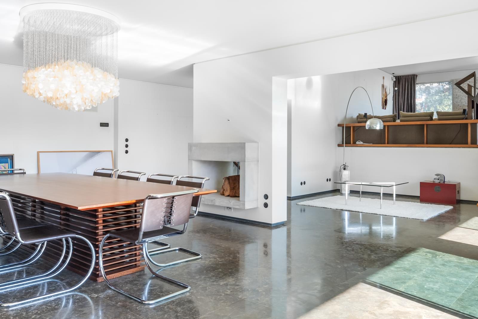 6 Bedroom Villa/Townhouse's Image 48