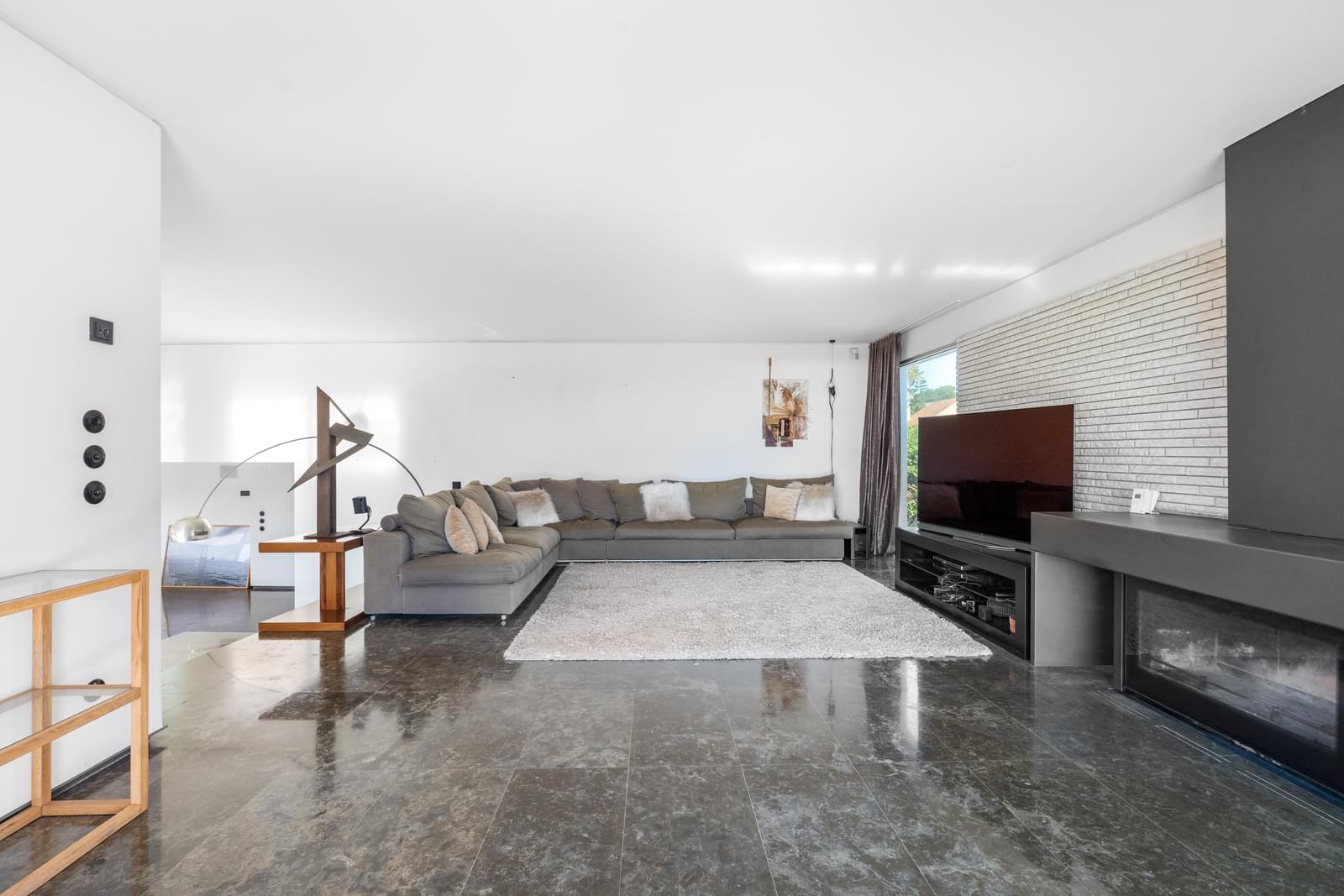 6 Bedroom Villa/Townhouse's Image 53