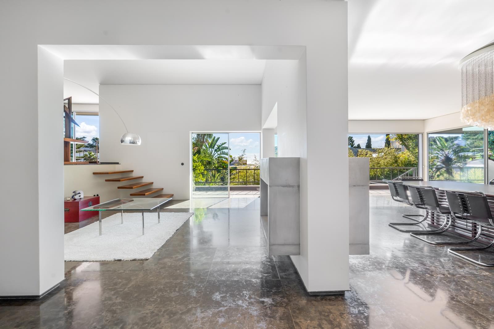 6 Bedroom Villa/Townhouse's Image 18