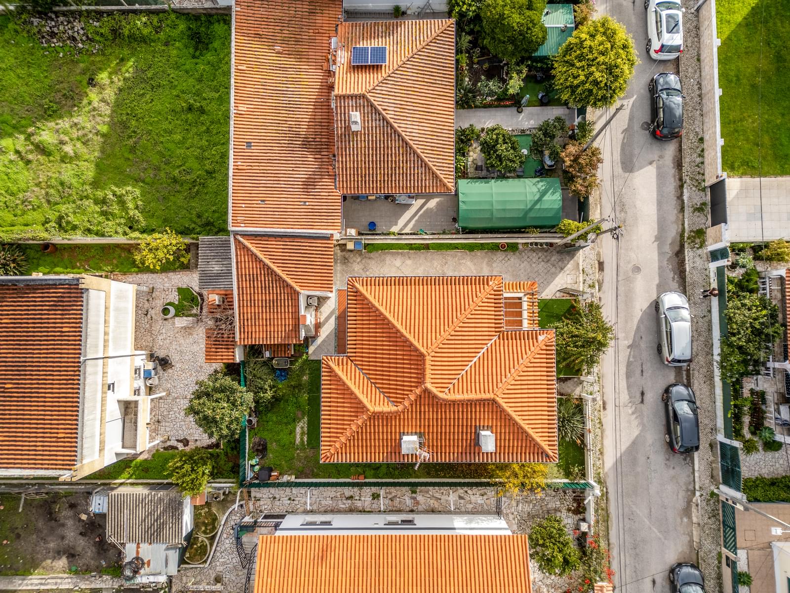 Moradia Isolada T3 com jardim, Aroeira, Almada - Imagem 32