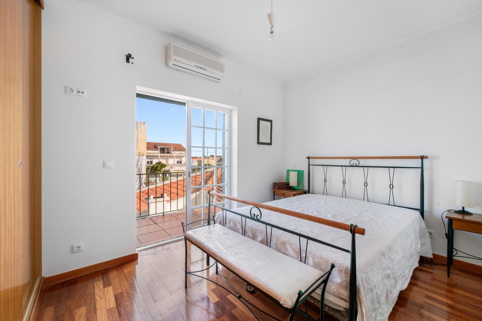 Moradia Isolada T3 com jardim, Aroeira, Almada - Imagem 15