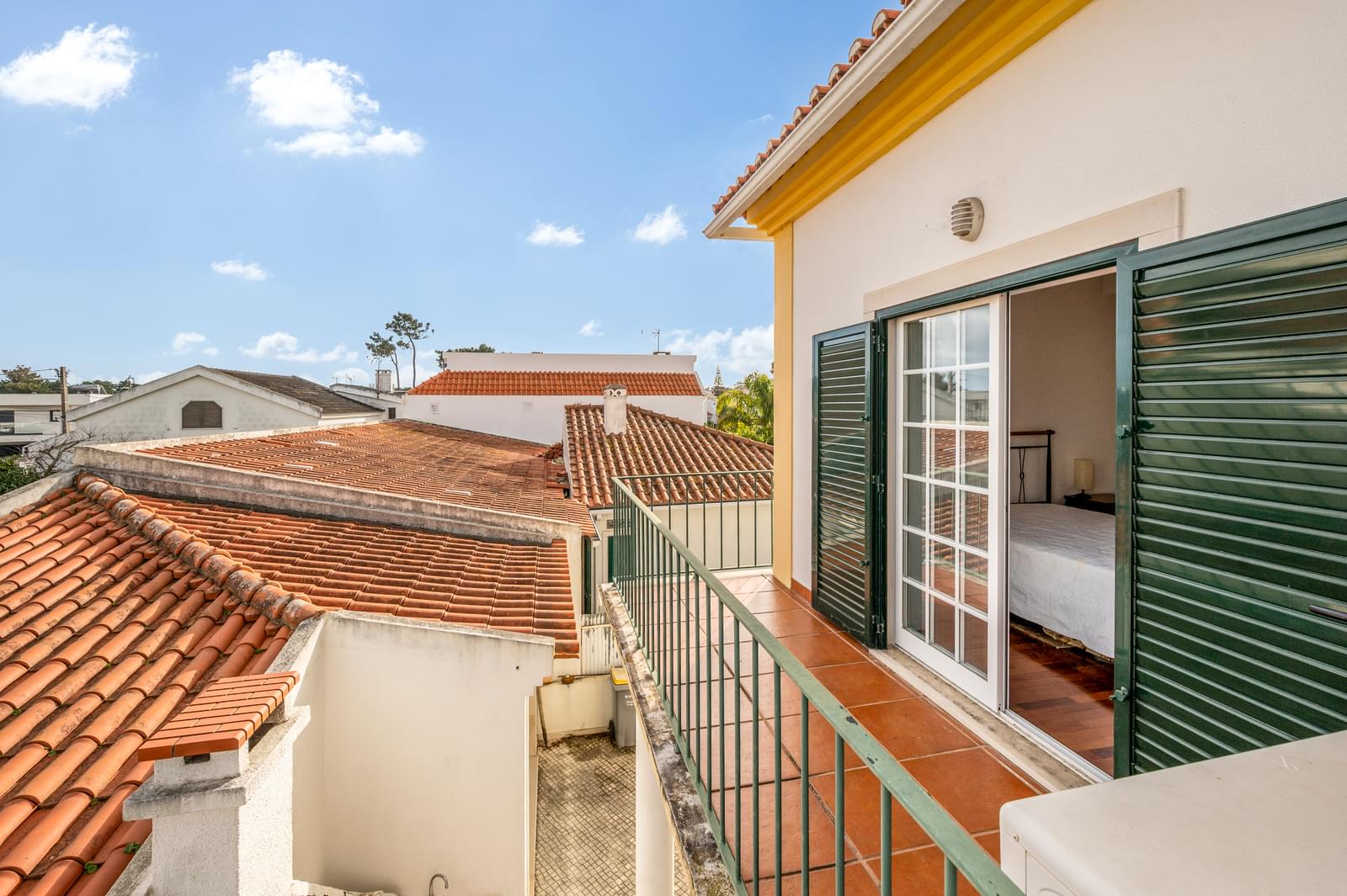 Moradia Isolada T3 com jardim, Aroeira, Almada - Imagem 19