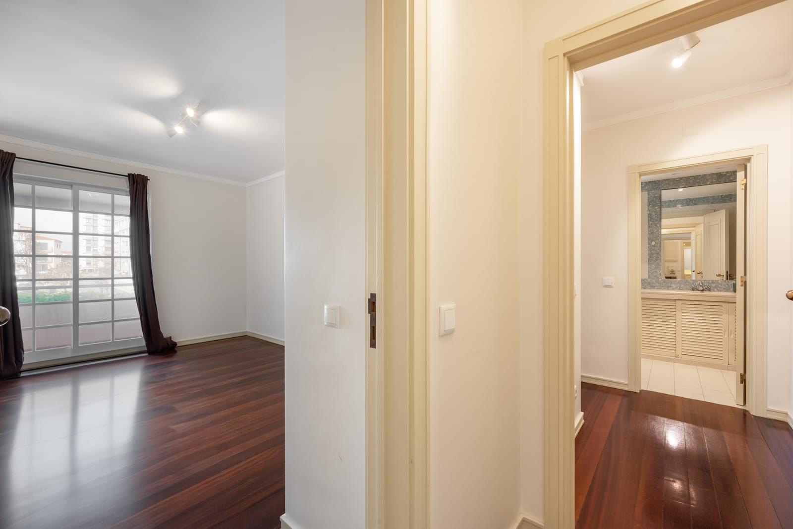 Apartamento T2 com piscina, Alameda da Guia, Cascais - Imagem 16