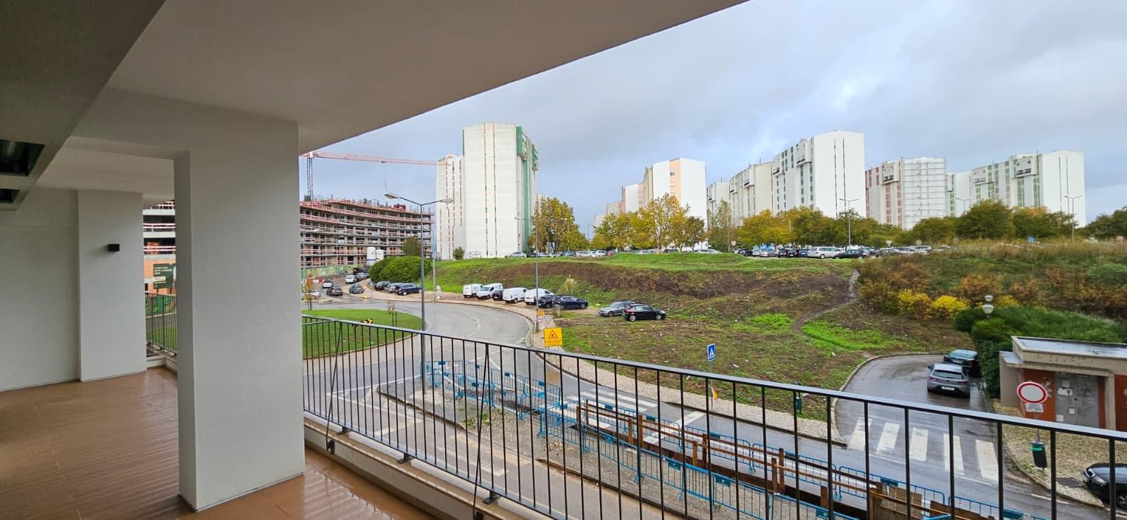 Apartamento T3 com piscina, Santo António dos Cavaleiros, Loures - Imagem 25