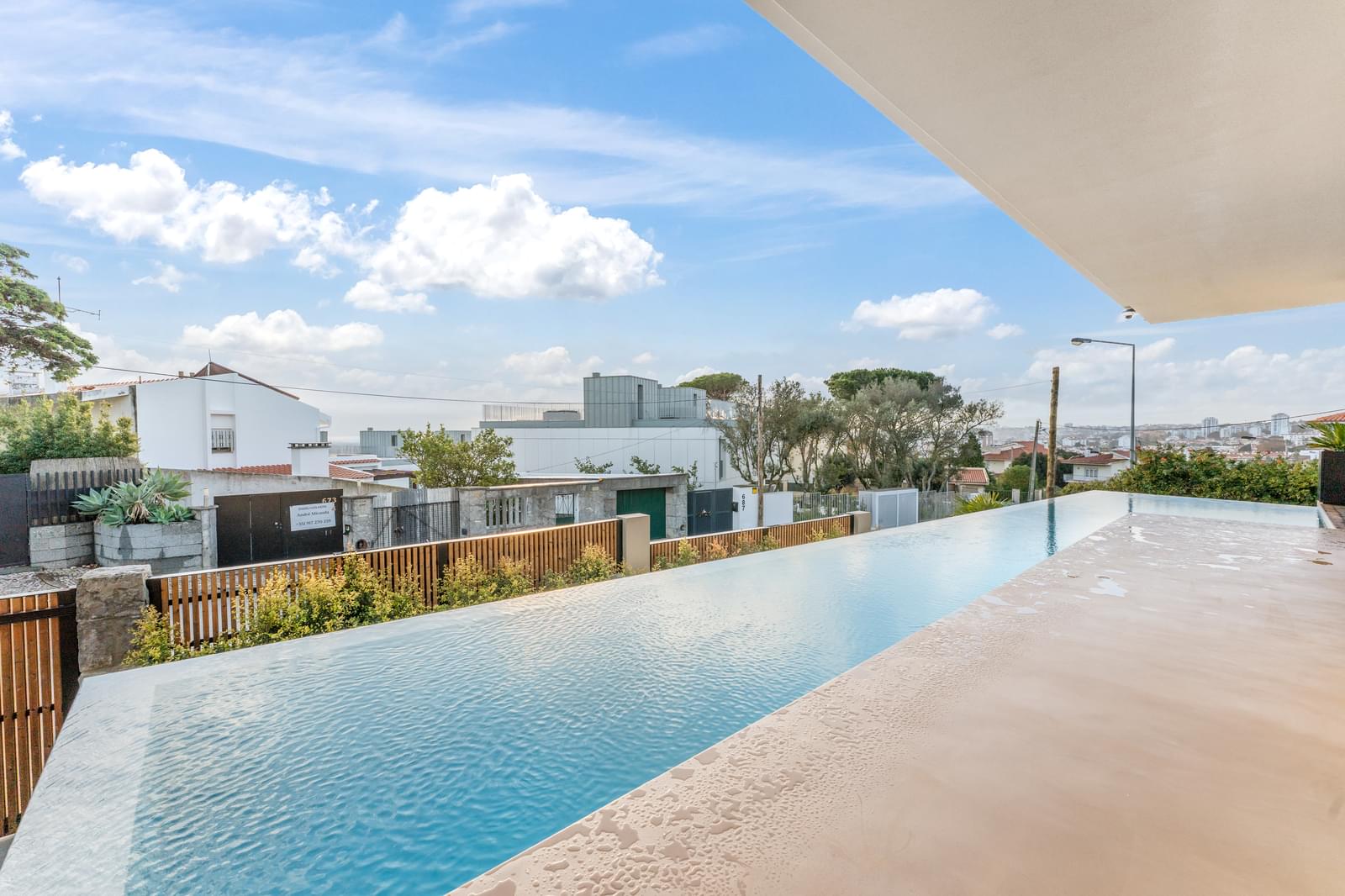4 Bedroom Villa/Townhouse's Image 3