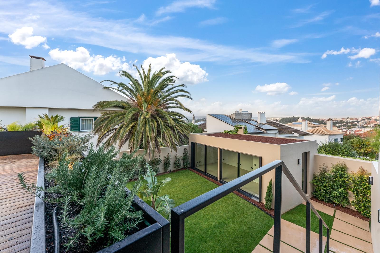 4 Bedroom Villa/Townhouse's Image 12